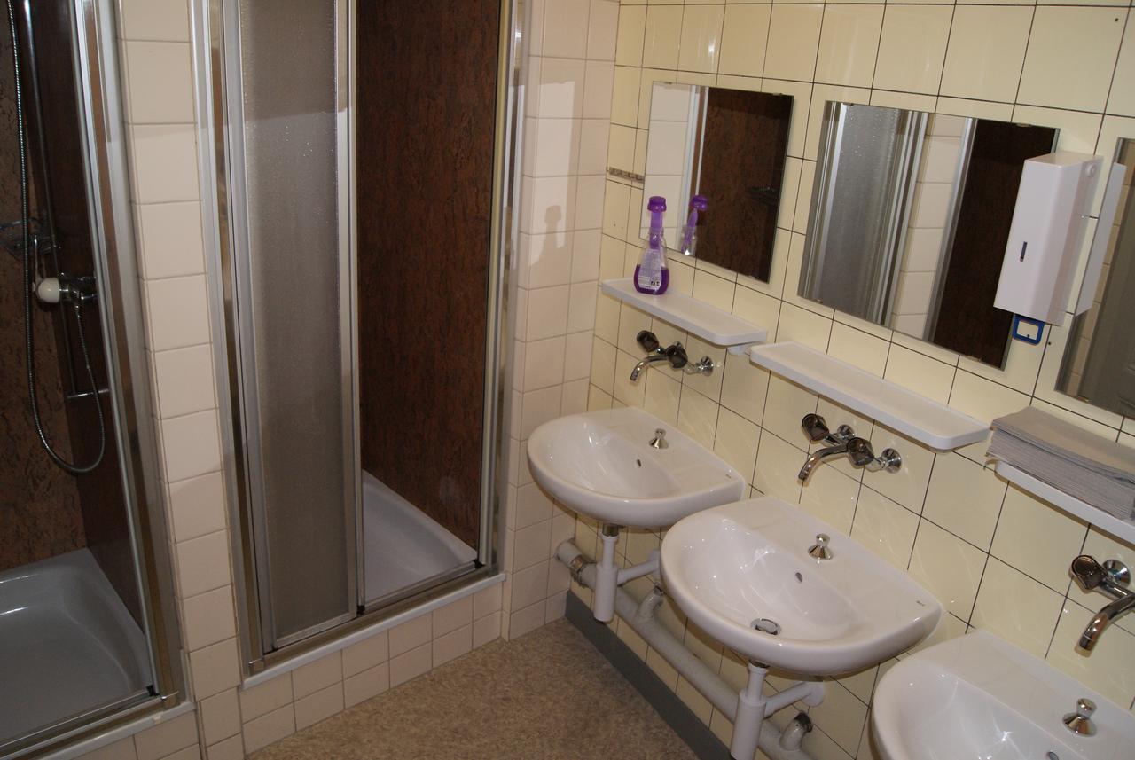 Hotel Schlosspintli Spiez Luaran gambar